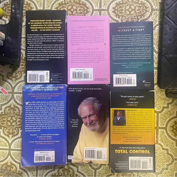 Book bundle for anyone who loves a quick read - Picture 4 of 6